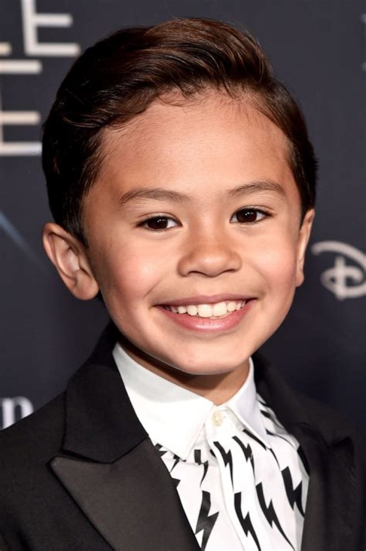 Deric McCabe Wiki, Age, Height, Parents, & More