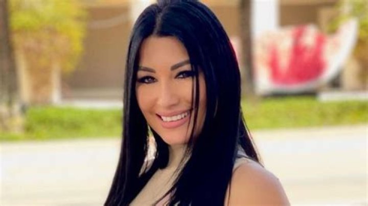 Heydy González in Bathing Suit is "Bella" — Celebwell