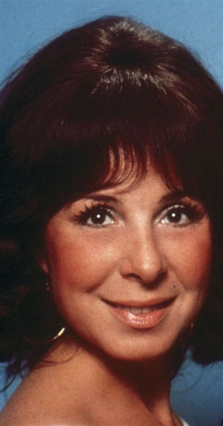 
How Much Money Does Eydie Gorme Make? Latest Income Salary
