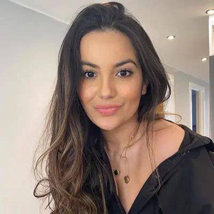 Nicole Corrales Biography